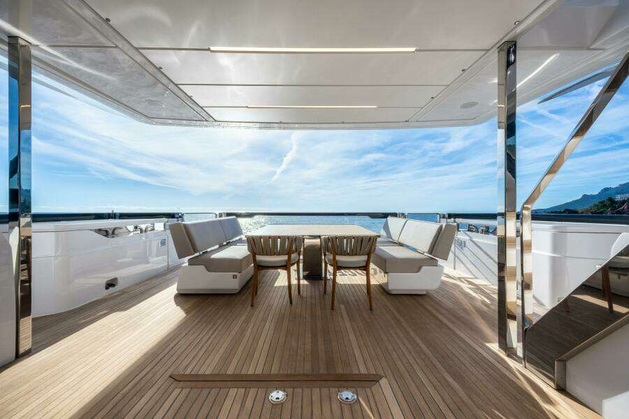 2025 Ferretti Yachts Ferretti 940