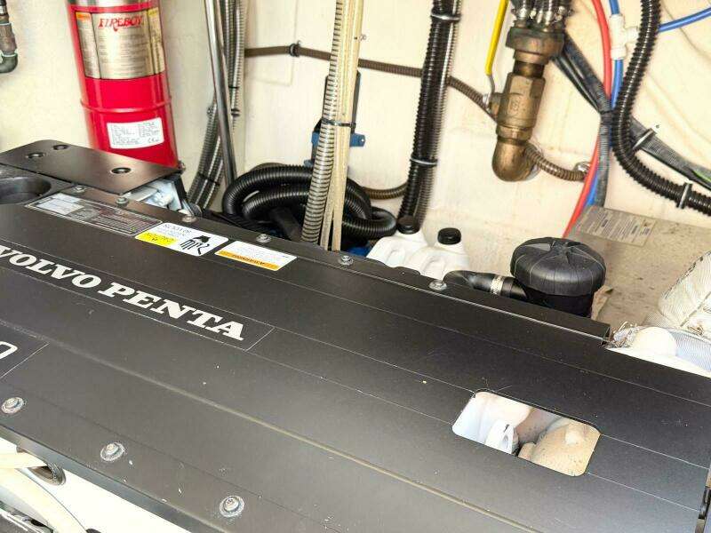 2016 Formula 37 Performance Cruiser