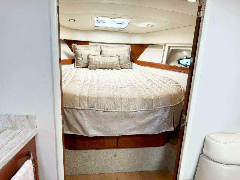 2016 Formula 37 Performance Cruiser