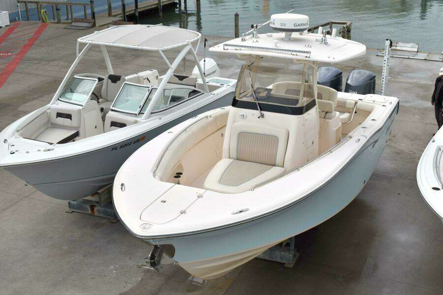 2012 Grady-White Canyon 271