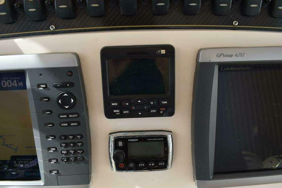 2012 Grady-White Canyon 271