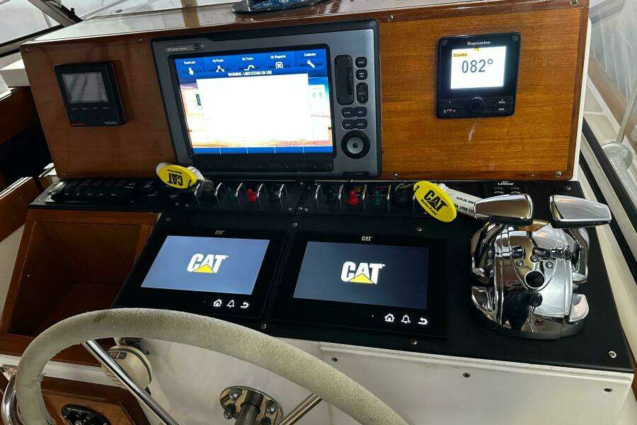 1995 Grand Banks 38 Eastbay EX