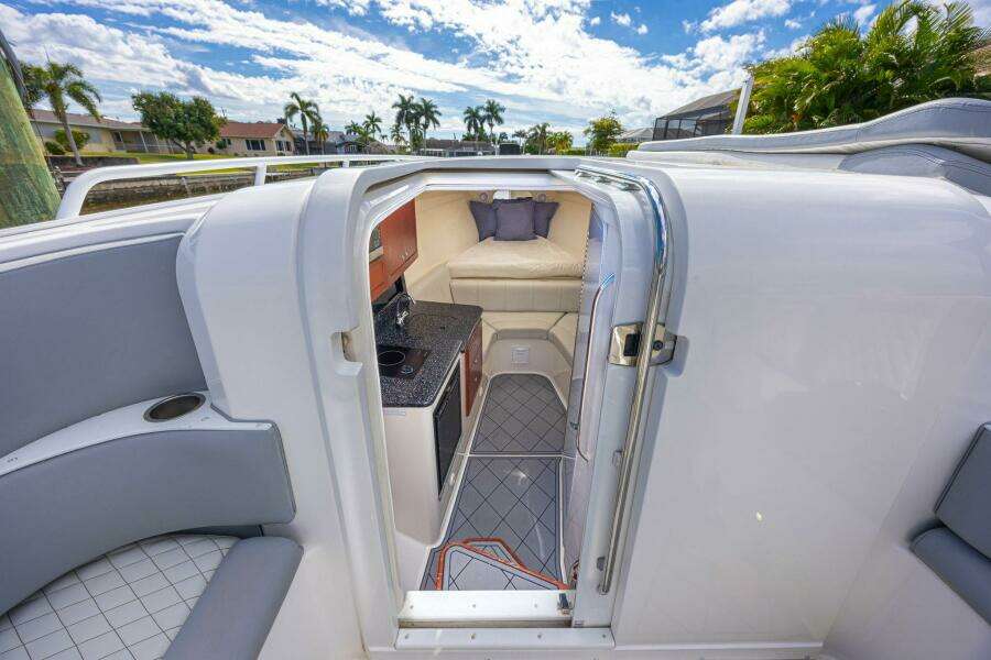2010 Concept 4400 Sport Yacht