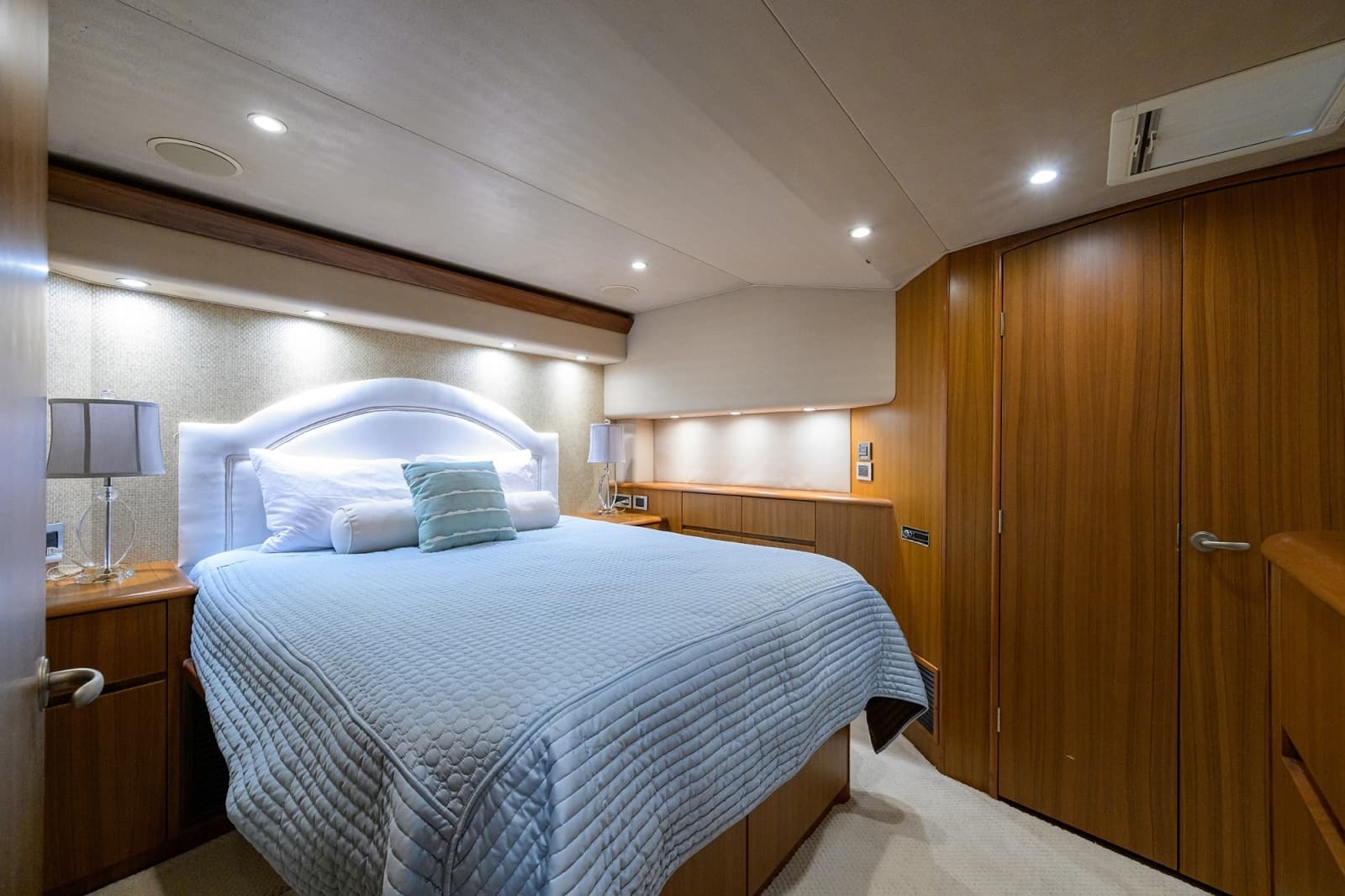 2008 Viking 60 Convertible