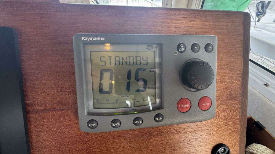 Electronics & Navigation Equipment