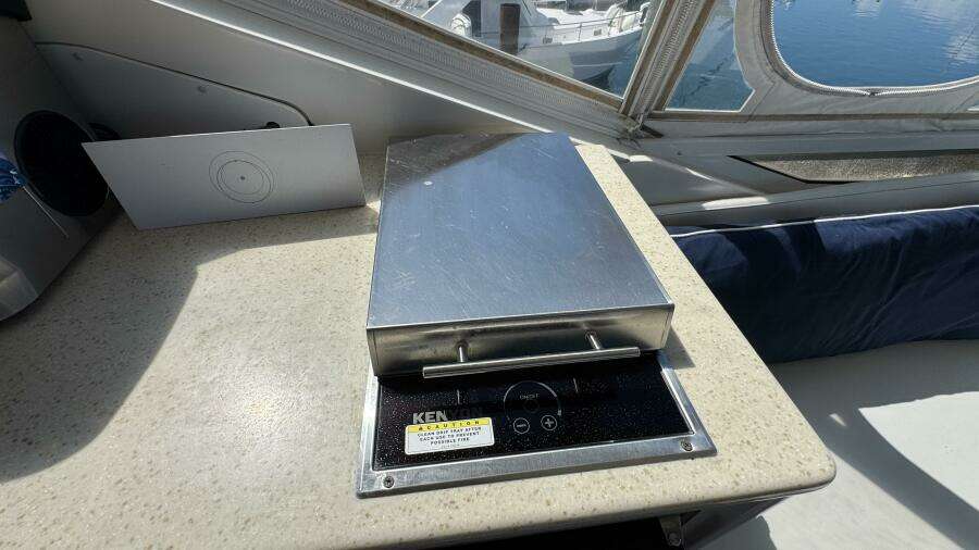 Flybridge Kitchenette