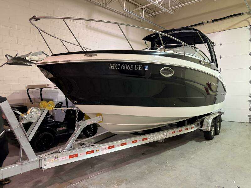 2019 Crownline 264 CR