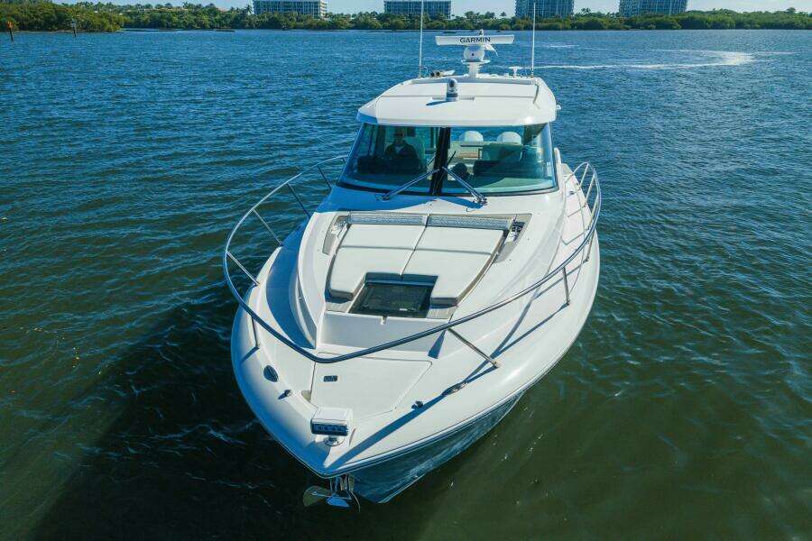 2025 Tiara Yachts 43 LE