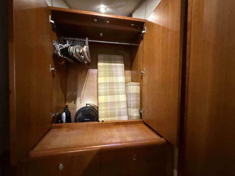 2007 Chris-Craft Roamer 40