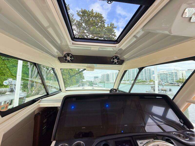 2022 Grady-White Canyon 456