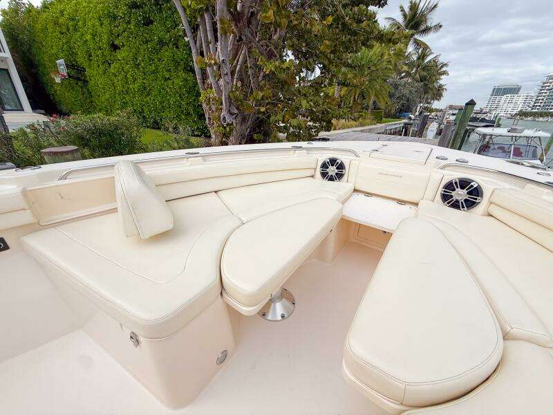 2022 Grady-White Canyon 456