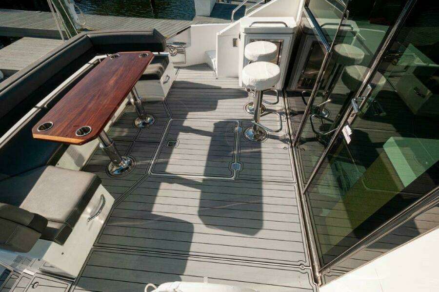 2019 Cruisers Yachts 60 Cantius- AFTER FIVE