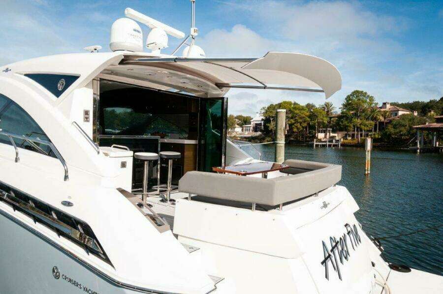 2019 Cruisers Yachts 60 Cantius- AFTER FIVE