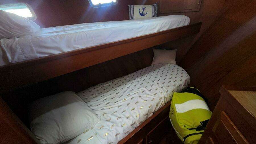 1987 DeFever 48 Tri Cabin