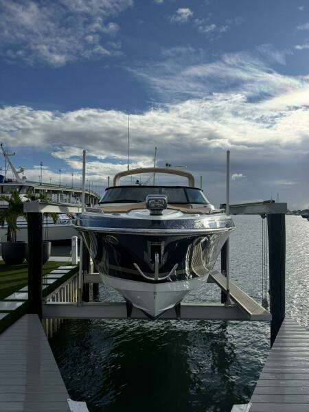 Formula 33 -  Exterior Profile