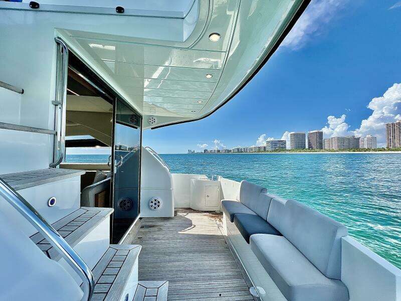 Rodman Muse - Lluvet - Cockpit