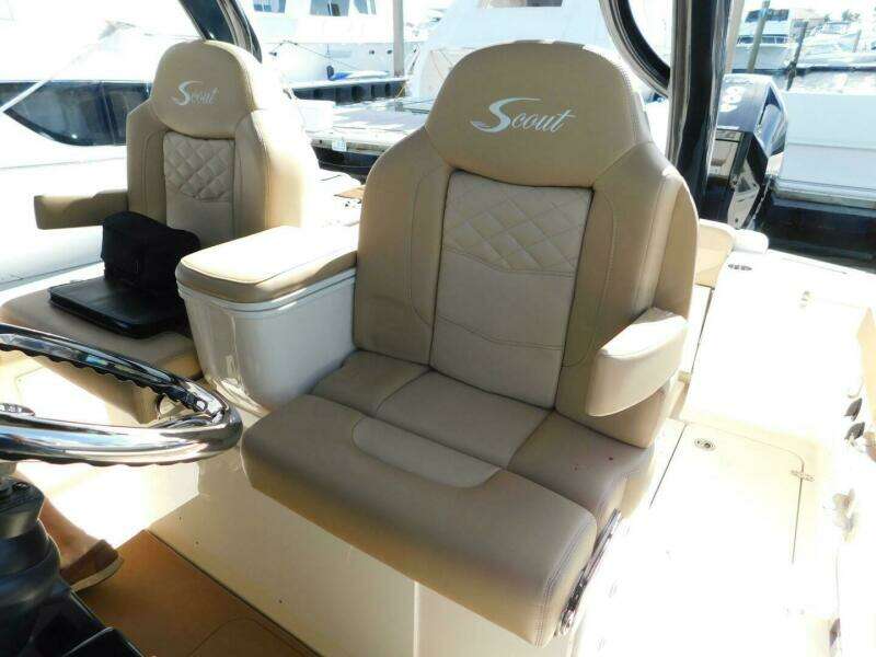 2024 Scout 330 LXF
