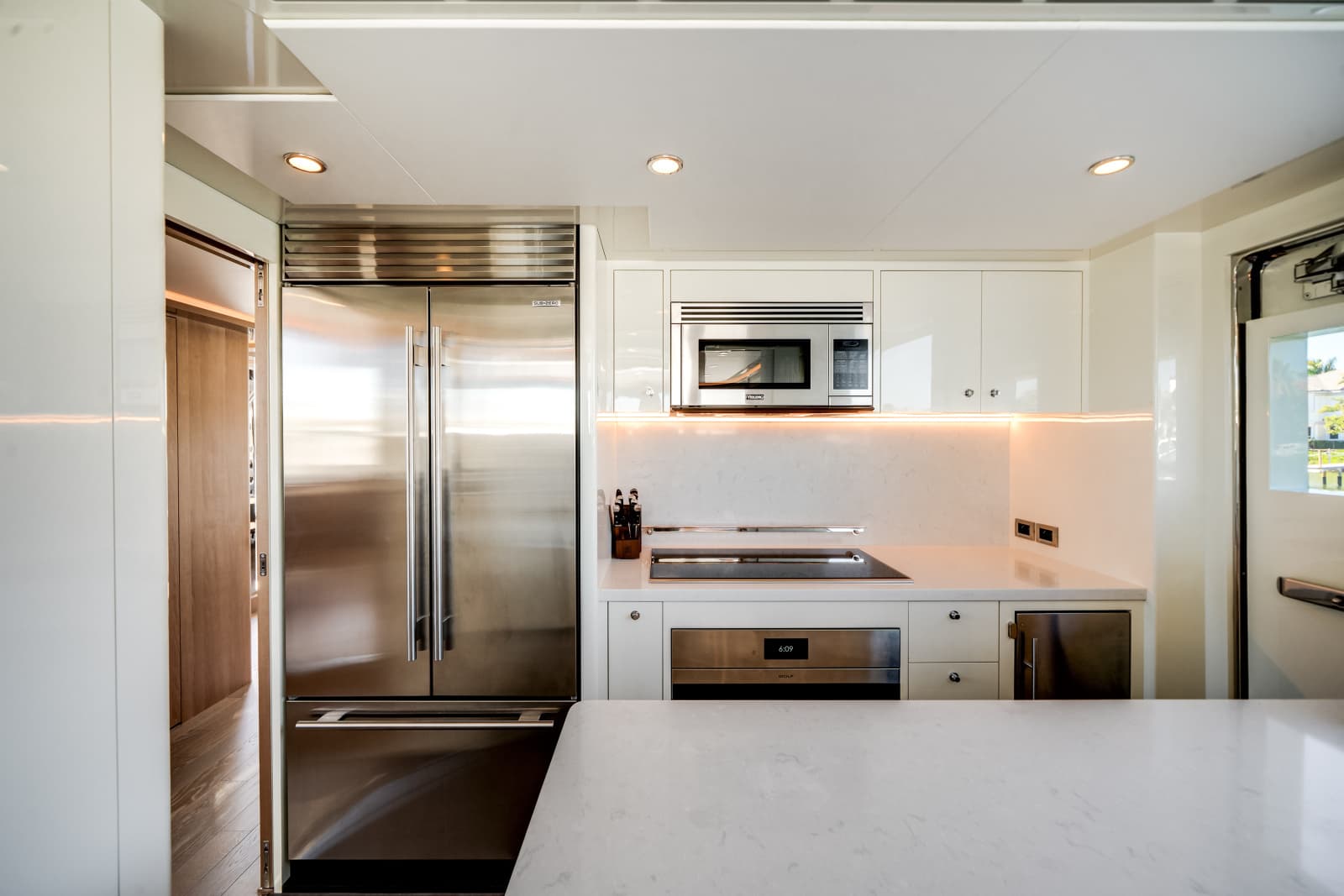 2025 Ocean Alexander 28L