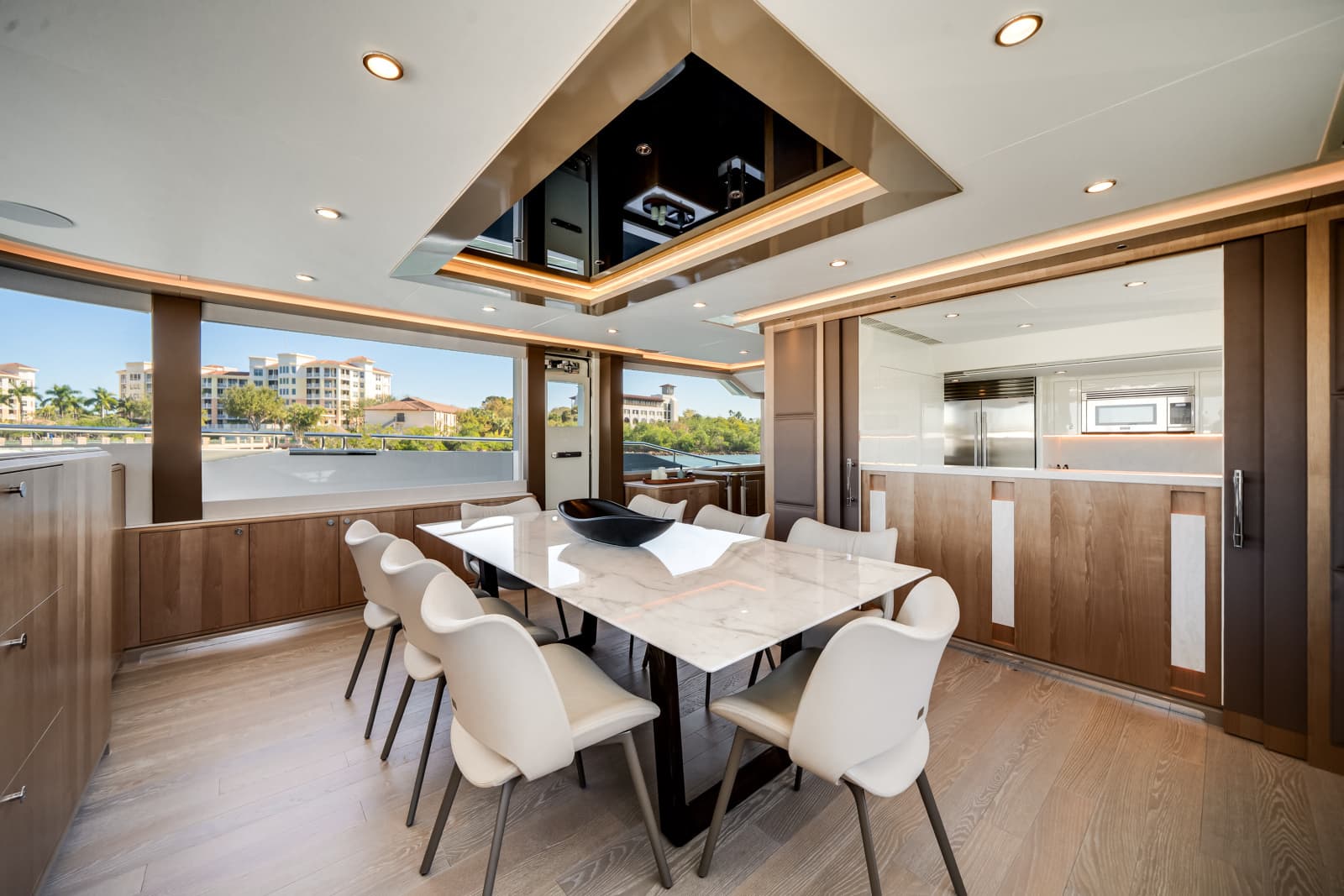 2025 Ocean Alexander 28L