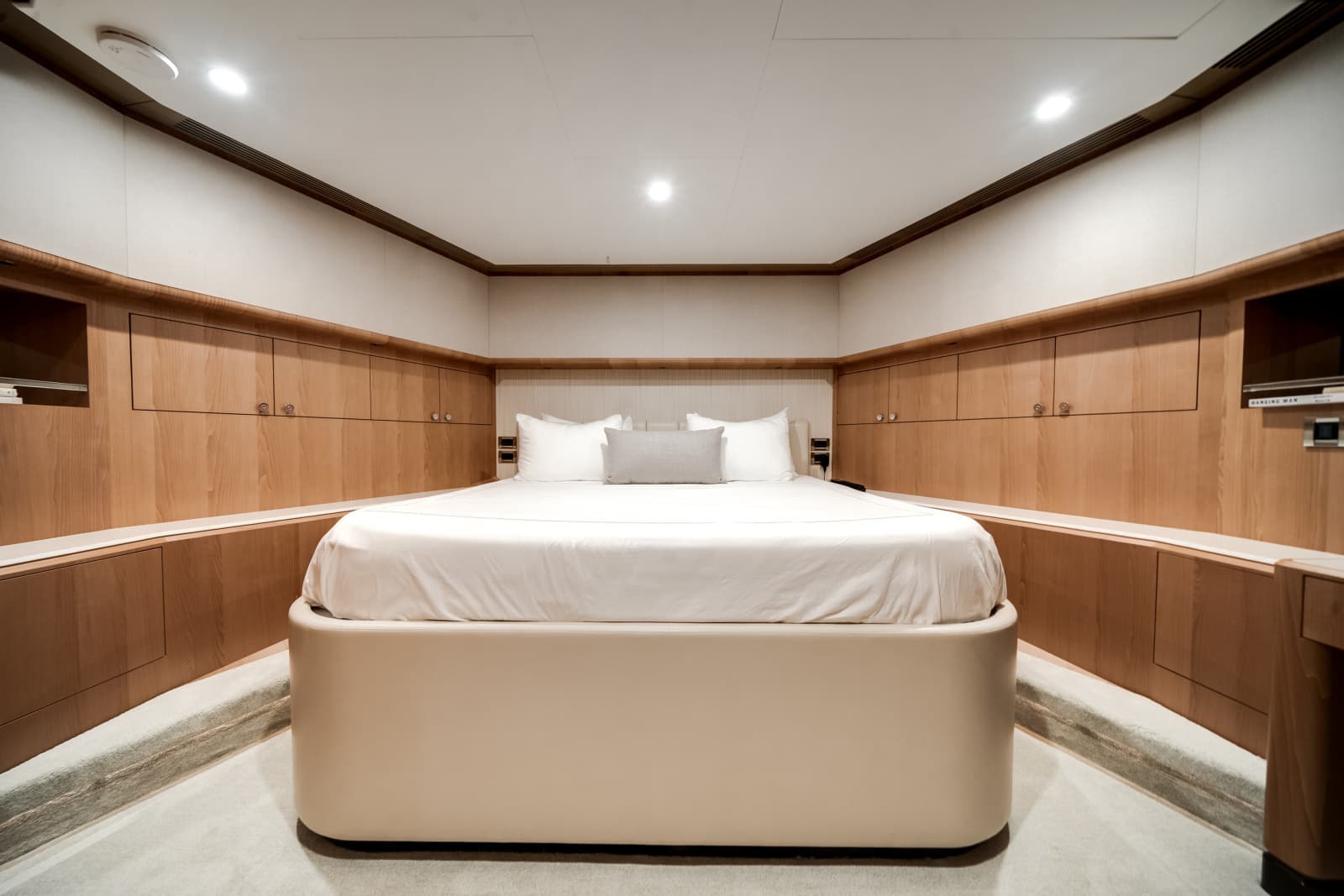 2025 Ocean Alexander 28L