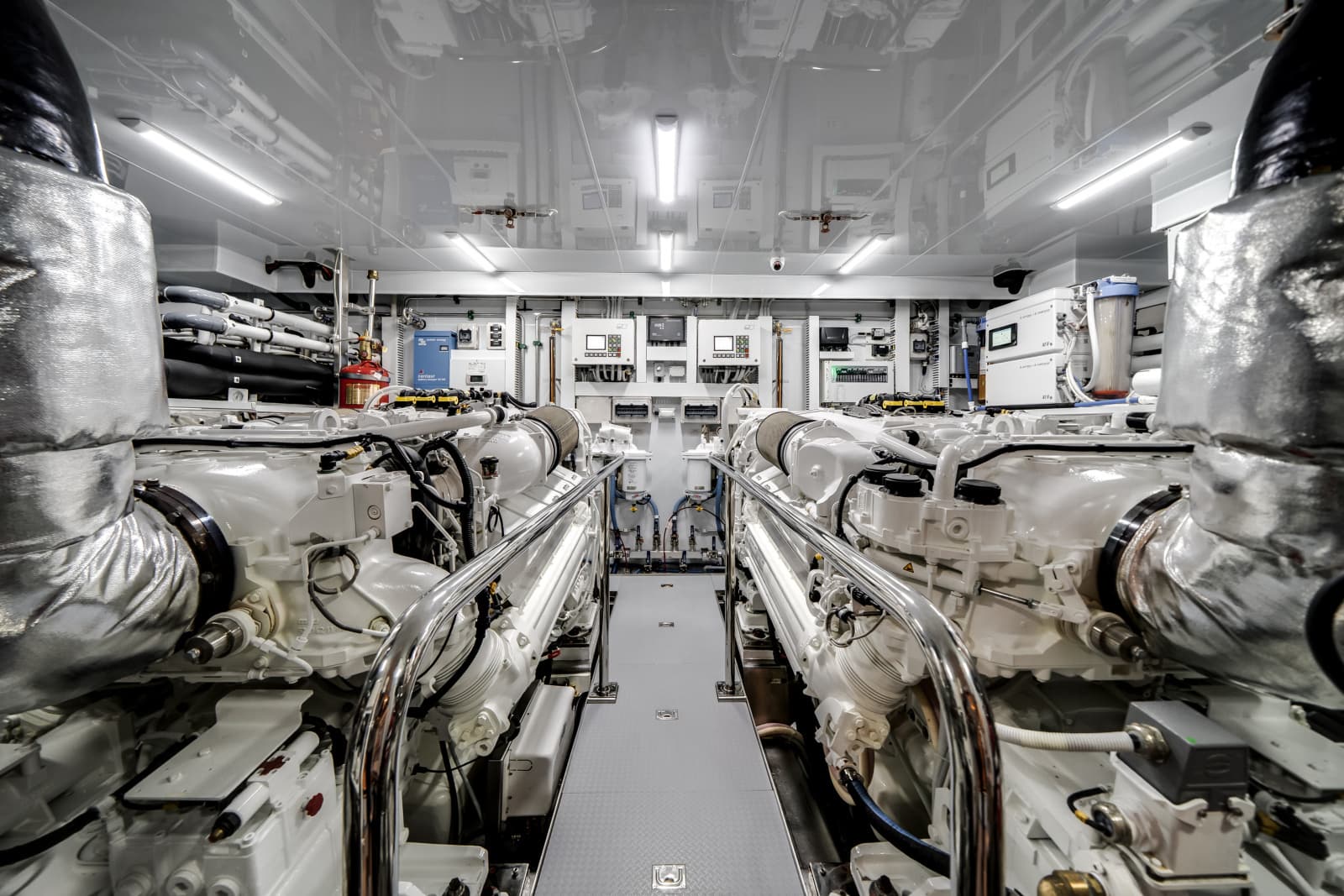 2025 Ocean Alexander 28L