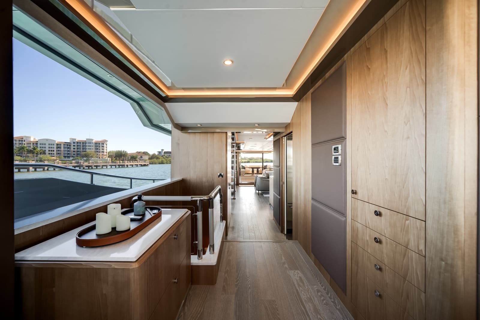 2025 Ocean Alexander 28L