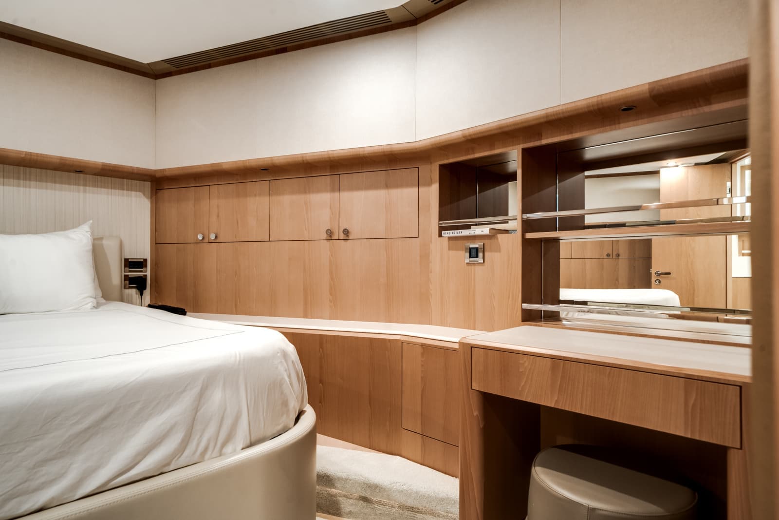 2025 Ocean Alexander 28L