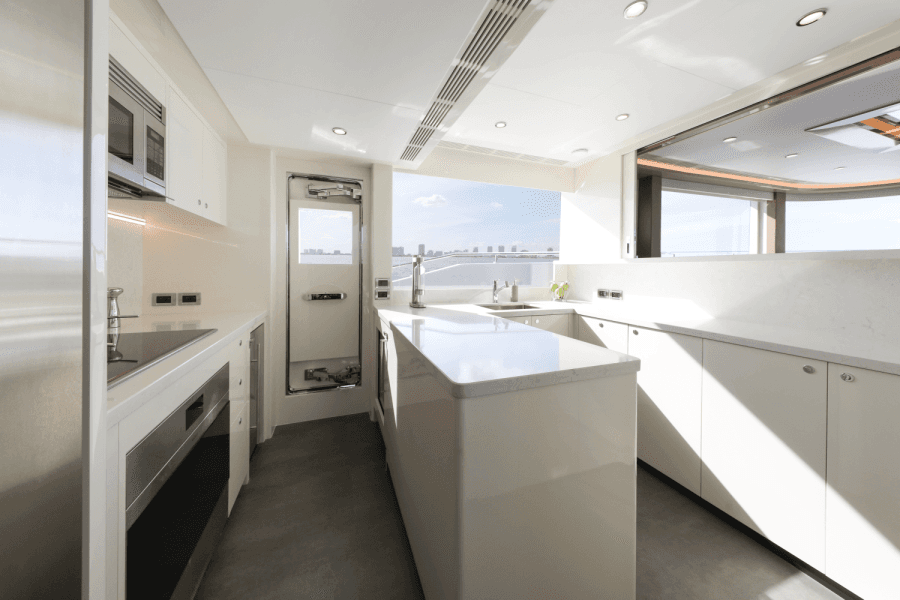 2025 Ocean Alexander 28L