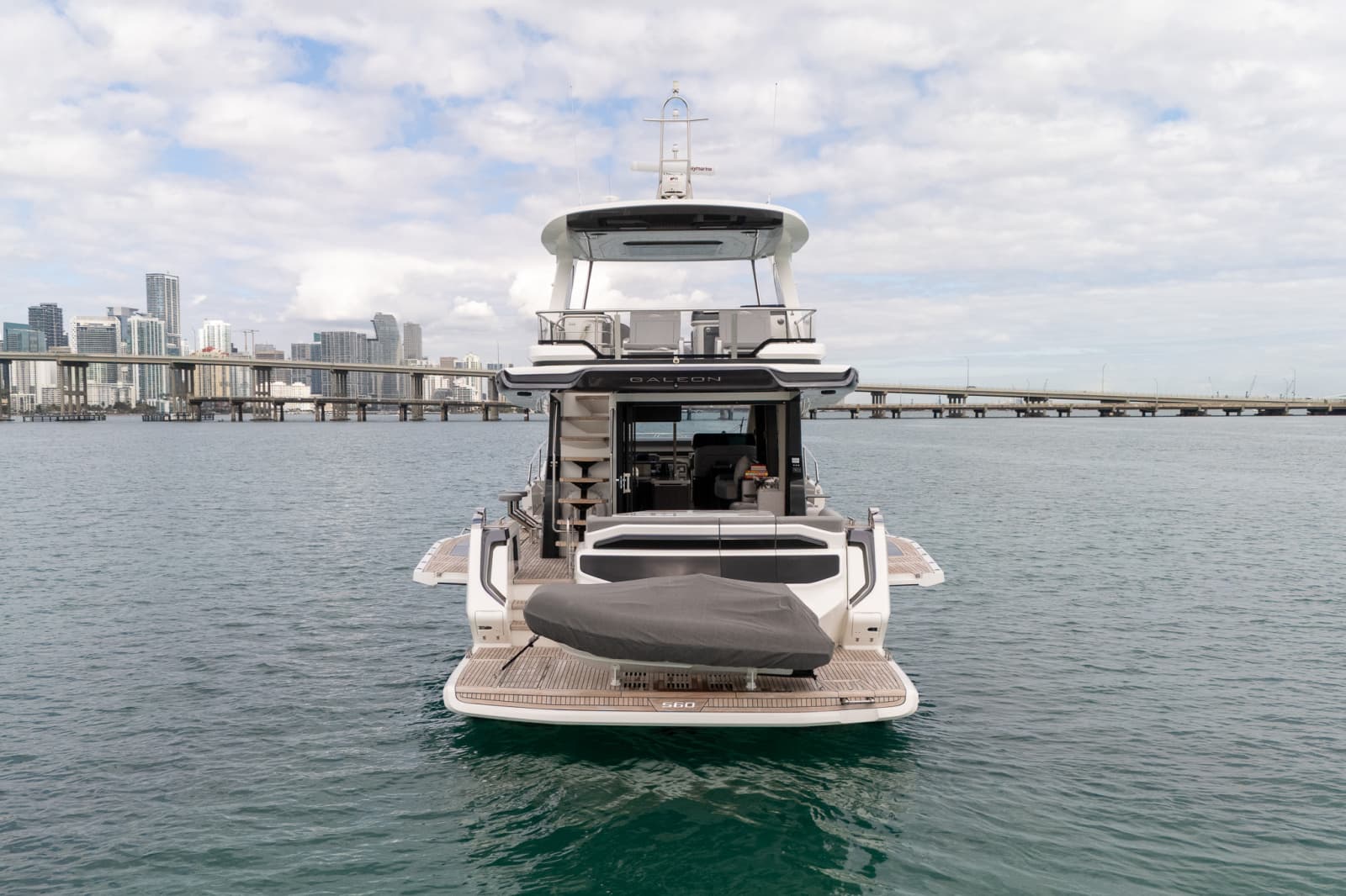 2025 Galeon 560 FLY