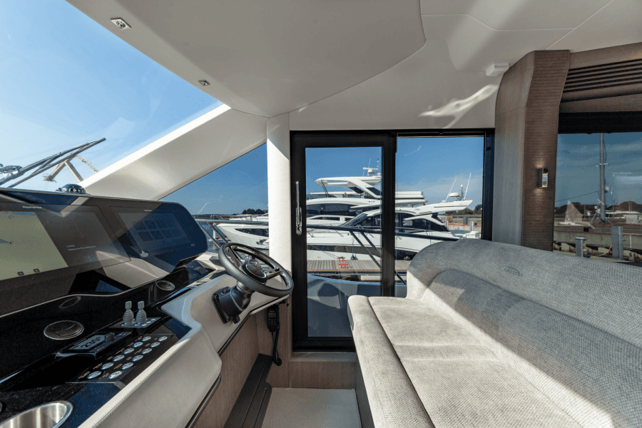 2025 Galeon 560 FLY