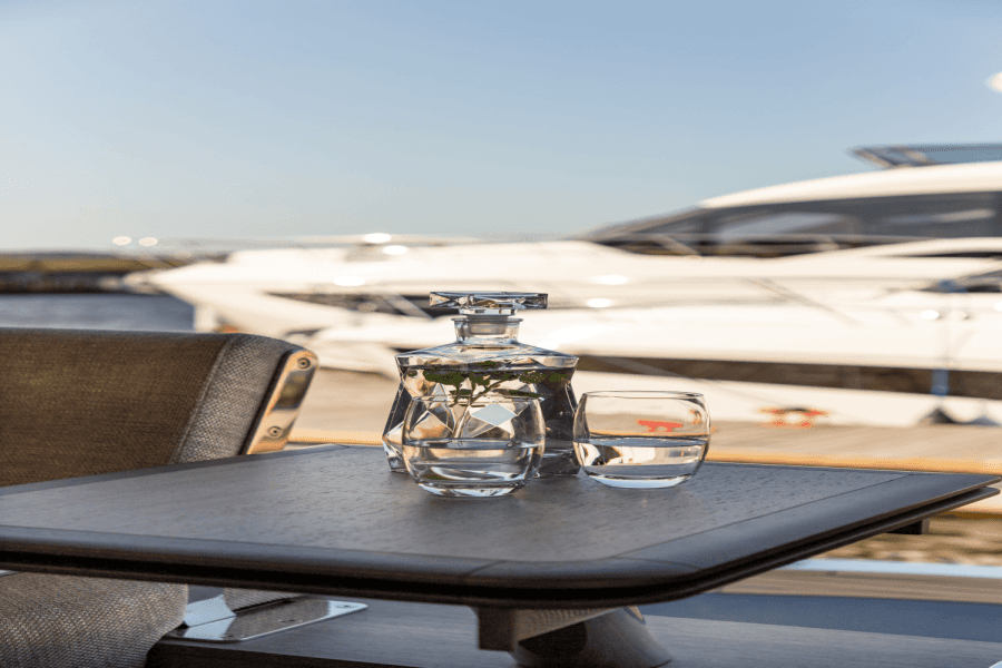 2025 Galeon 560 FLY
