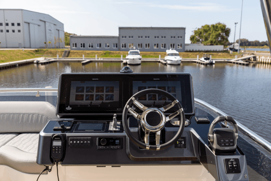 2025 Galeon 560 FLY