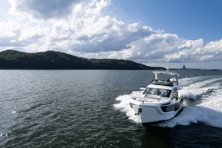 2025 Galeon 560 FLY