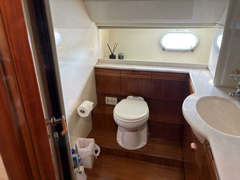 1999 Ferretti Yachts 80 RPH