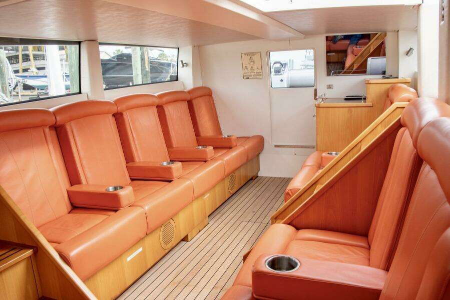 2016 Hodgdon Yachts Venetian Limo