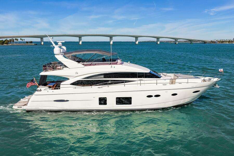 2014 Princess Y72