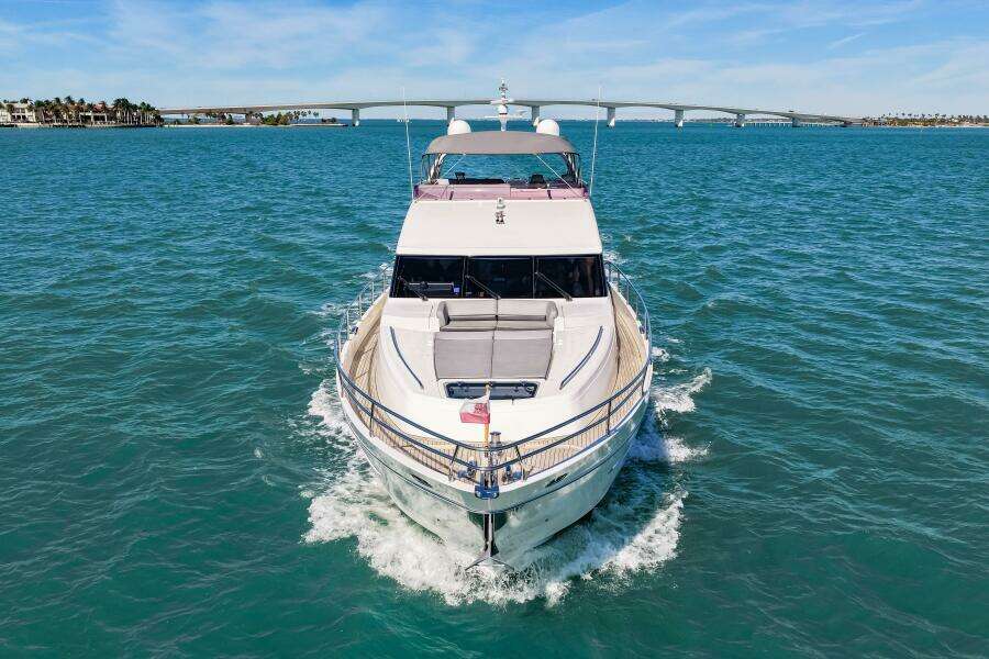 2014 Princess Y72