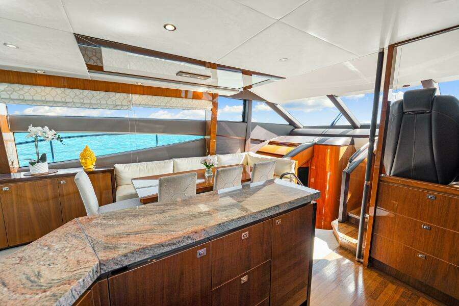 2014 Princess Y72