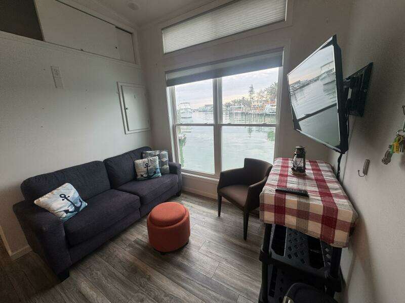 2019 Harbor Home Cozy Cottage 52' x 16' Tiny Boat