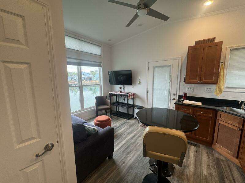 2019 Harbor Home Cozy Cottage 52' x 16' Tiny Boat