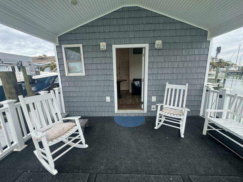 2019 Harbor Home Cozy Cottage 52' x 16' Tiny Boat