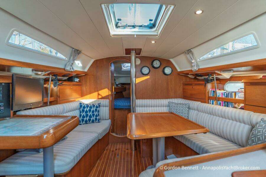 2002 Jeanneau Sun Odyssey 37