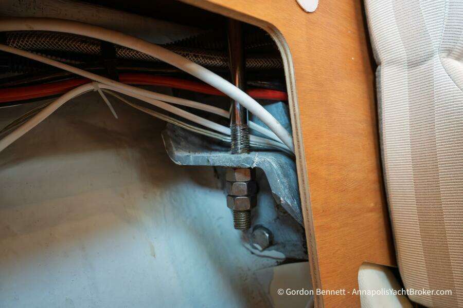 2002 Jeanneau Sun Odyssey 37