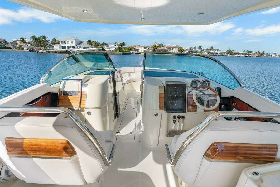 2021 Chris-Craft Launch 35 GT OB