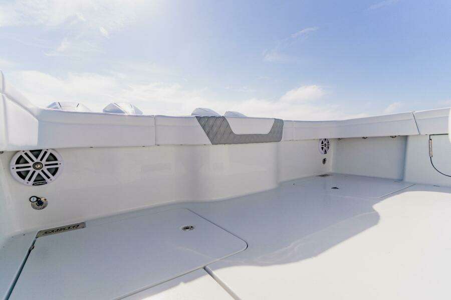 2024 Costa Custom 34 SV