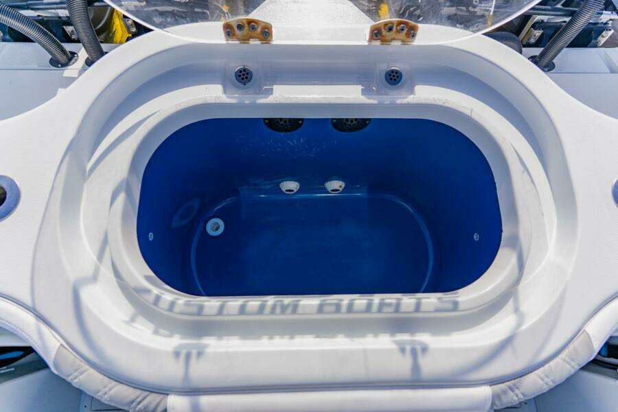 2024 Costa Custom 34 SV