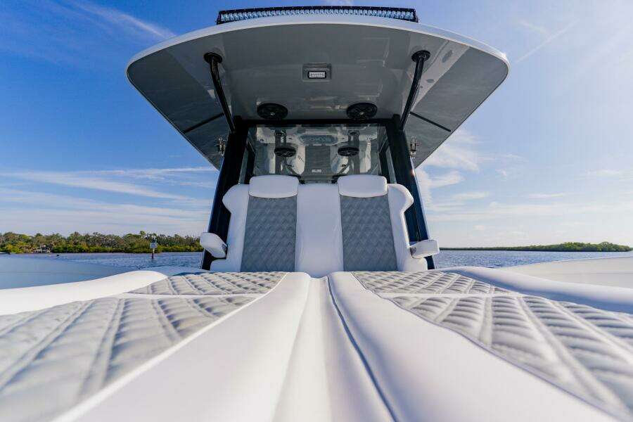 2024 Costa Custom 34 SV