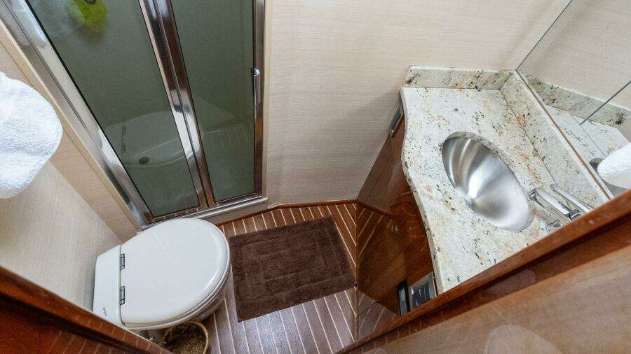 2007 Viking 64 Convertible