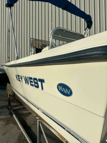 2001 Key West 1900 Sportsman