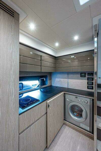 2021 Azimut 45 Atlantis